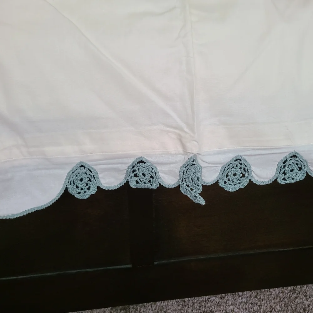 Elegant Cream and Green Duvet Cover